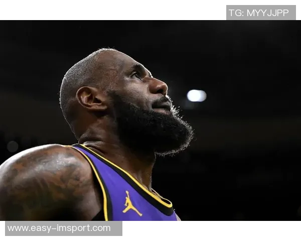 詹姆斯与乔丹双签球星卡创下历史成交新高达千万美元